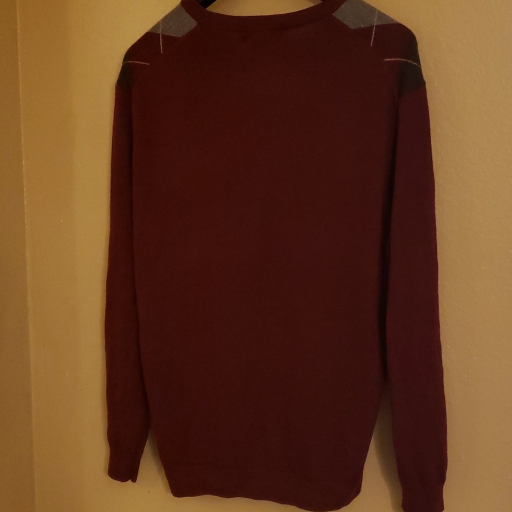 Sweater - Picture 3 of 3